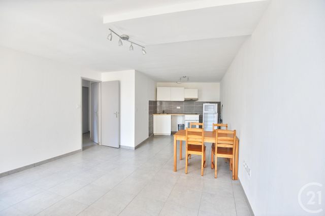 Appartement T2 à louer - 2 pièces - 40.45 m2 - ROMANS SUR ISERE - 26 - RHONE-ALPES - Century 21 Orcalla Immobilier