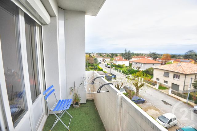 Appartement à louer - 3 pièces - 59.68 m2 - ROMANS SUR ISERE - 26 - RHONE-ALPES - Century 21 Orcalla Immobilier